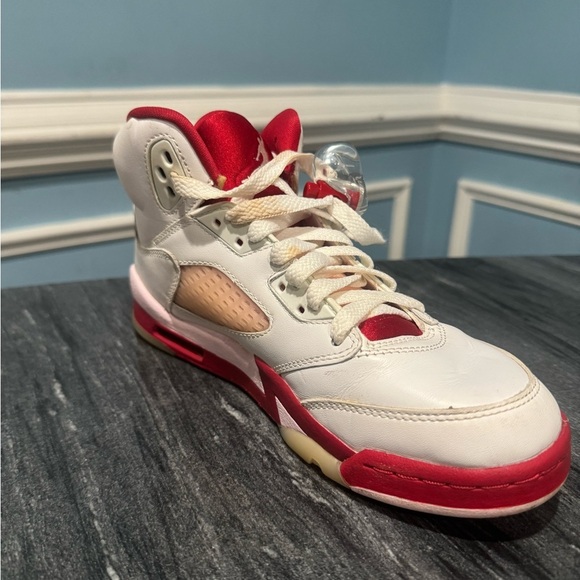Jordan Kids Sneakers White and Red - Picture 6 of 14